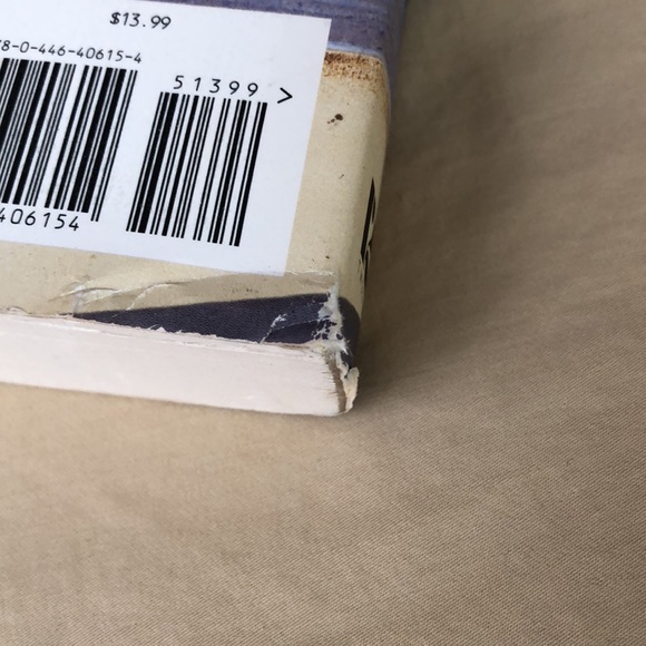 Apologize! Apologize! A novel by Elizabeth Kelly - Picture 4 of 6